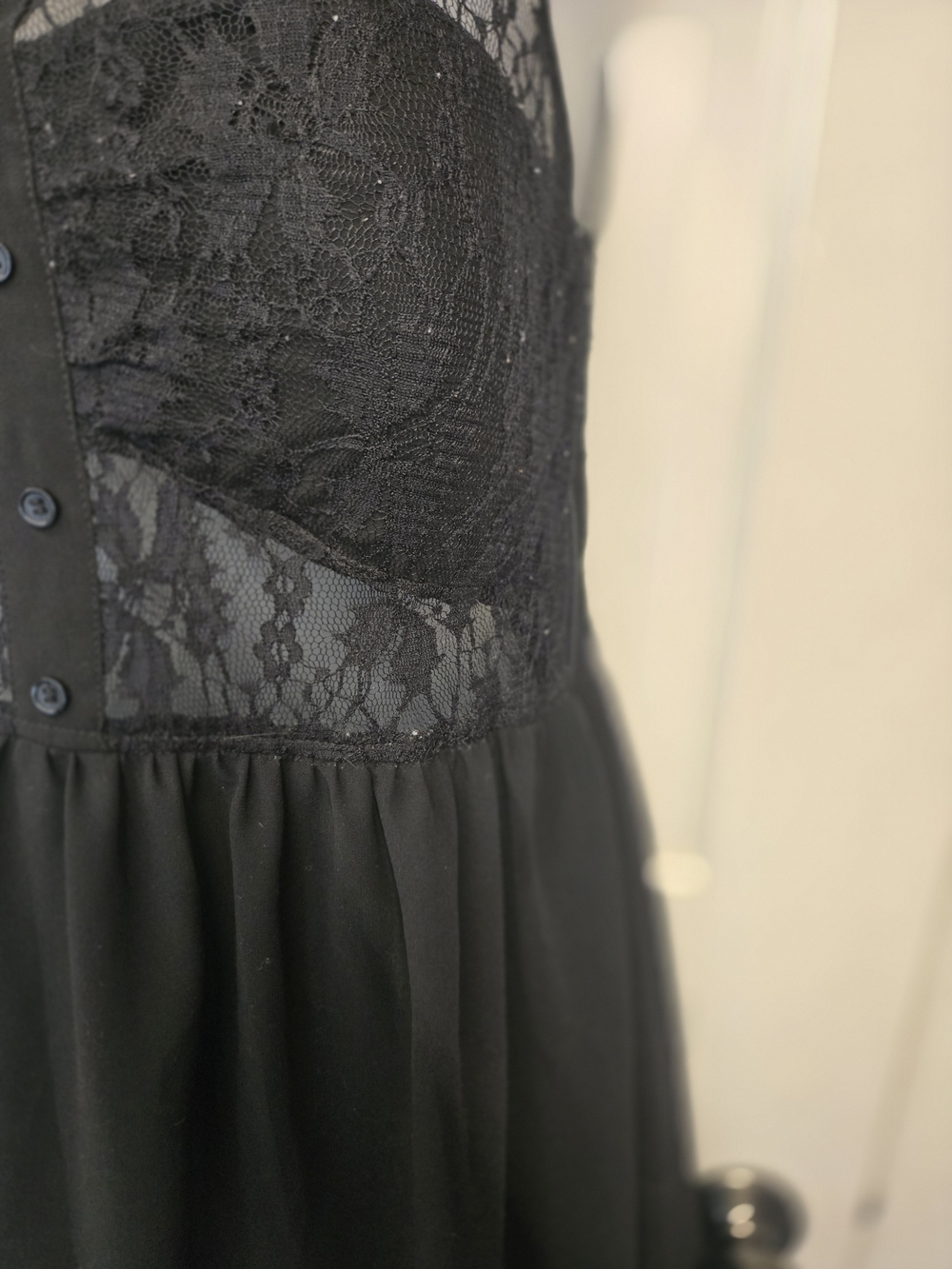 Black Lace Overlay High-Low Dress - Picture 14 of 16